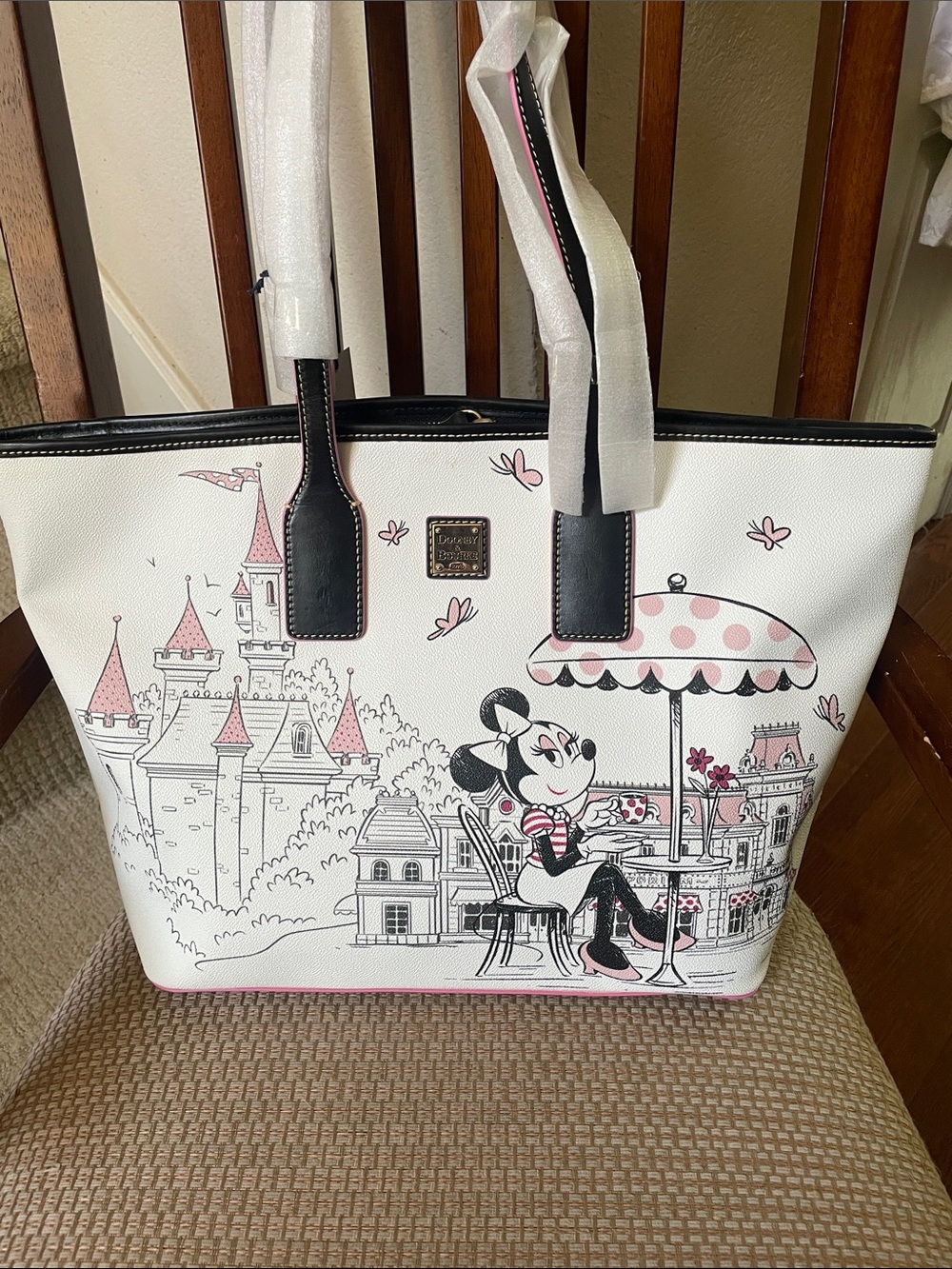 Disney Dooney & Bourke White and Pink Minnie Mouse Cafe Tote